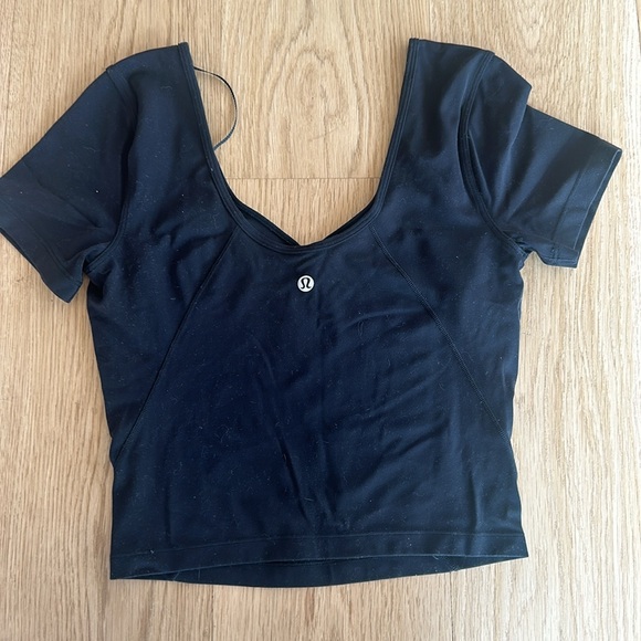 Lululemon t-shirt - Picture 2 of 2